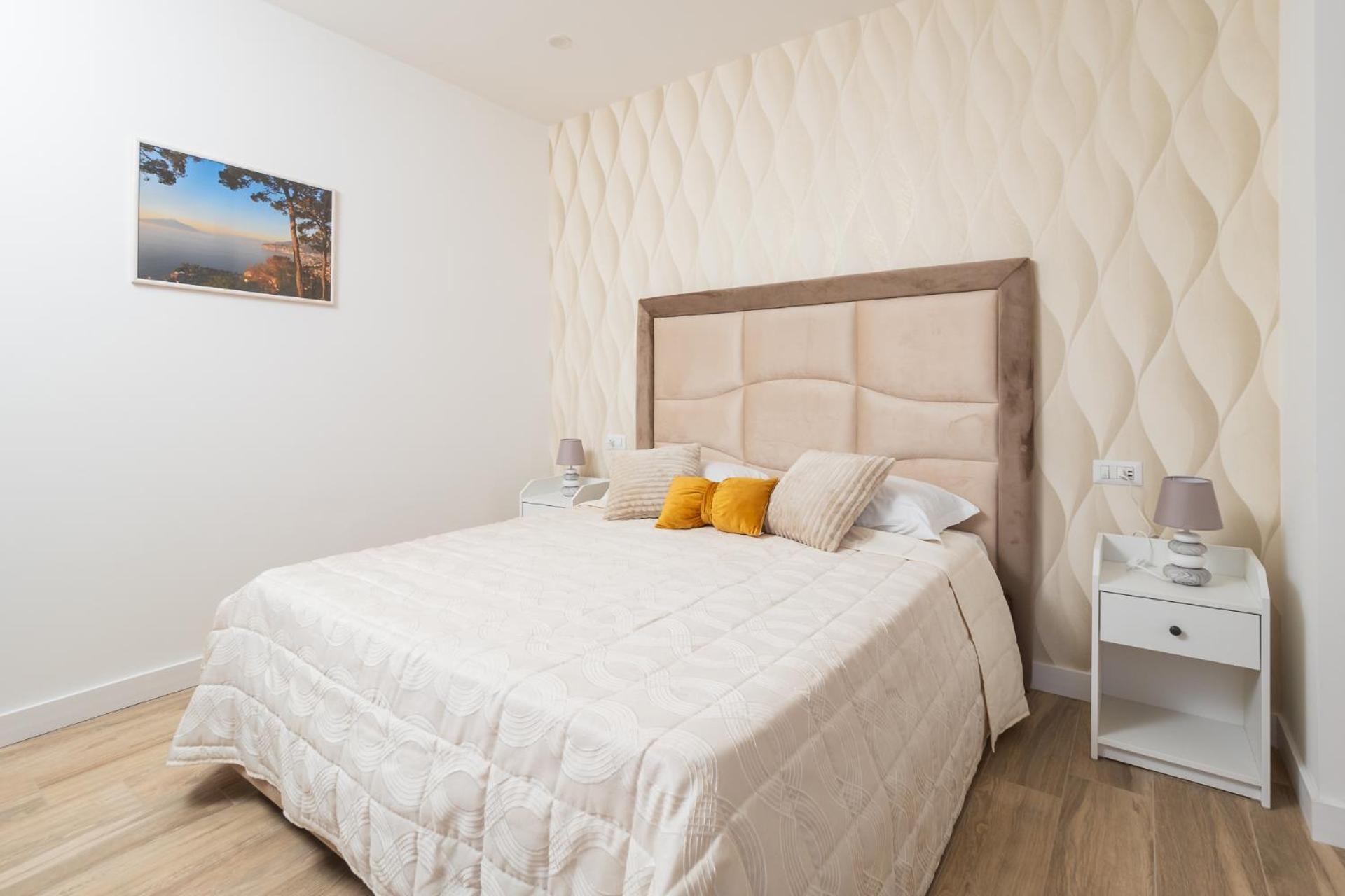 Nonno Angelo - 4 Bedrooms With Free Parking & Seaview Balcony Appartement Sorrento